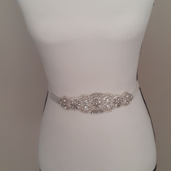 💥SALE💥Stunning Bridal Sash/belt - Picture 1 of 7